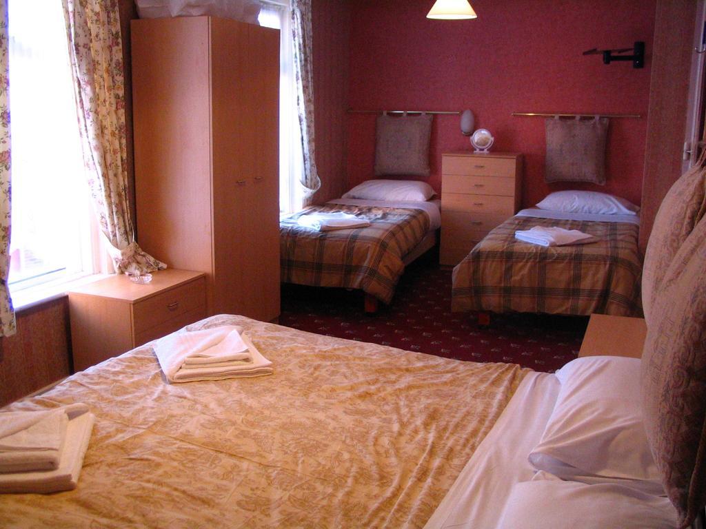 Broadway Hotel Μπλάκπουλ Δωμάτιο φωτογραφία