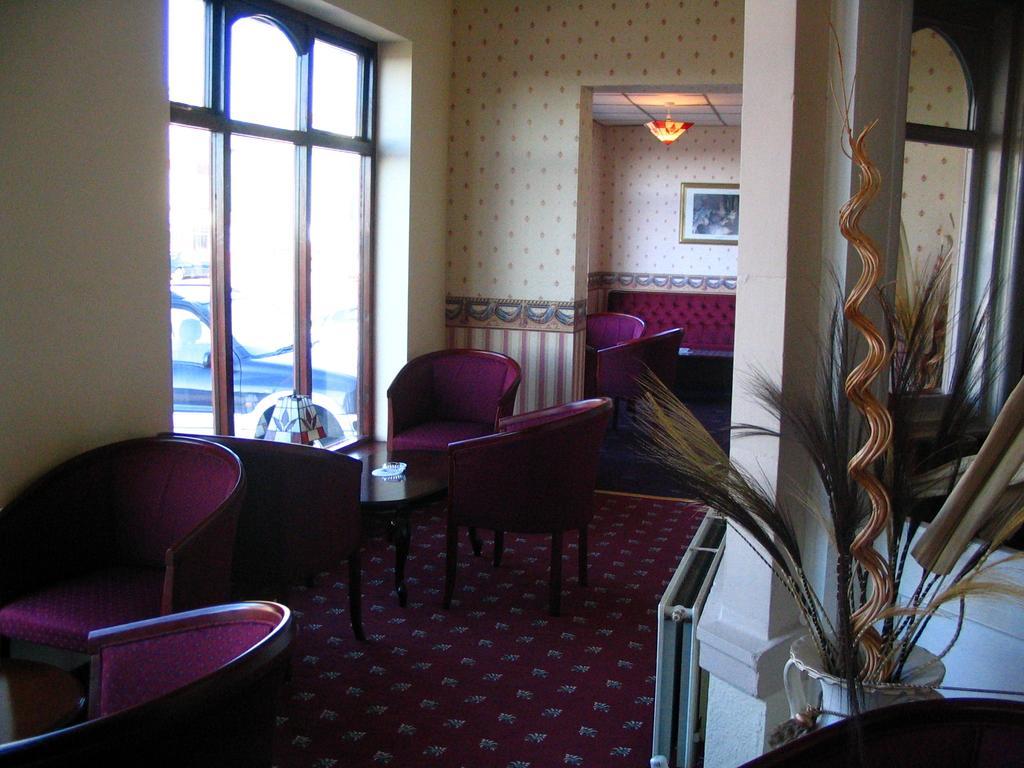 Broadway Hotel Μπλάκπουλ Εξωτερικό φωτογραφία