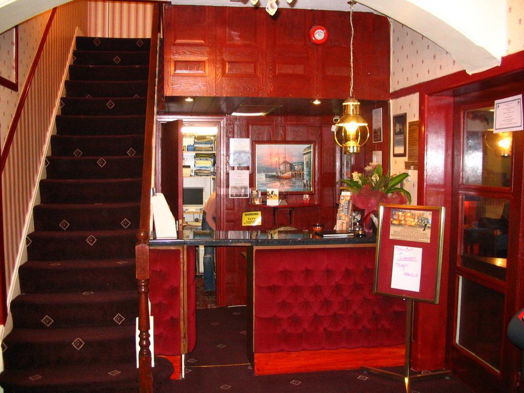 Broadway Hotel Μπλάκπουλ Εξωτερικό φωτογραφία